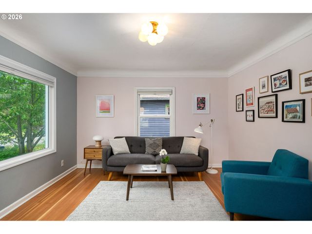7716 N MCKENNA Ave, Portland, OR 97203