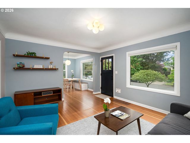 7716 N MCKENNA Ave, Portland, OR 97203