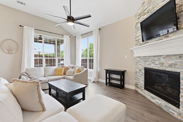 2633 Highlands Drive, Trophy Club, TX 76262