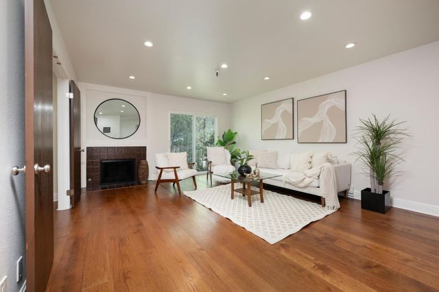 601 Leahy Street 306, Redwood City, CA 94061