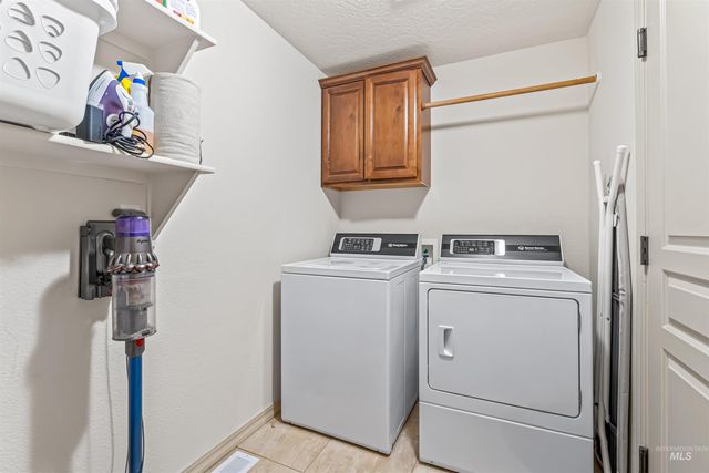 3308 S Montego Way, Nampa, ID 83686