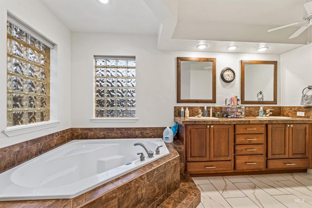 3308 S Montego Way, Nampa, ID 83686