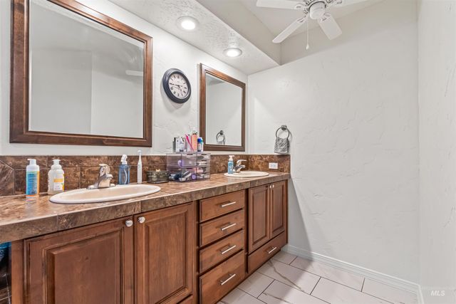 3308 S Montego Way, Nampa, ID 83686