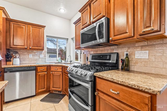 3308 S Montego Way, Nampa, ID 83686