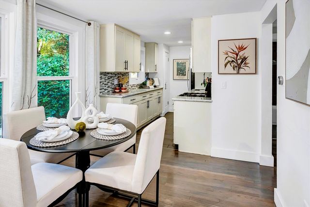 7332 29th Avenue SW, Seattle, WA 98126
