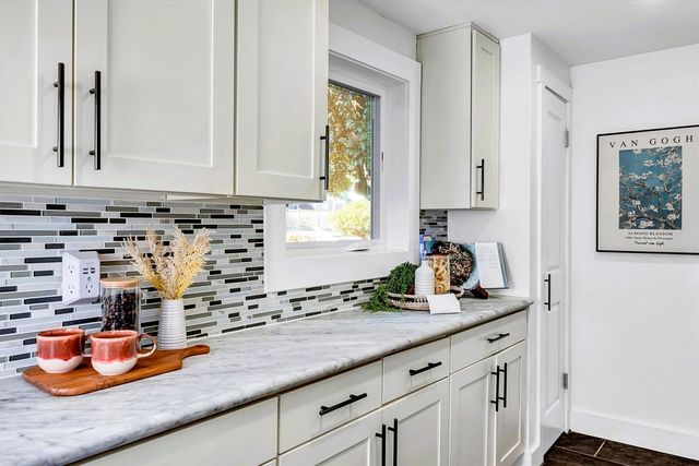 7332 29th Avenue SW, Seattle, WA 98126