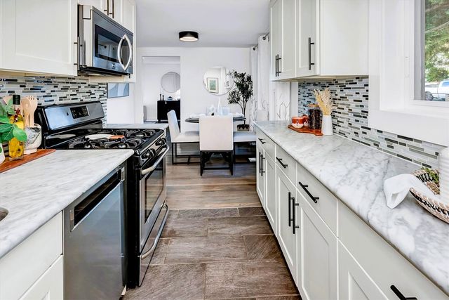 7332 29th Avenue SW, Seattle, WA 98126