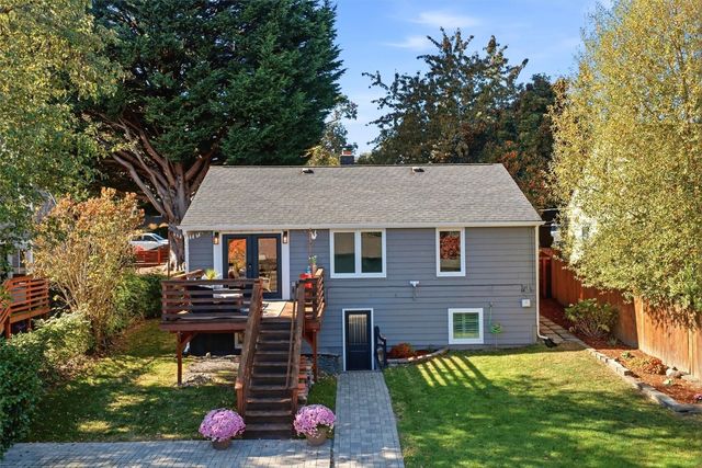 7332 29th Avenue SW, Seattle, WA 98126