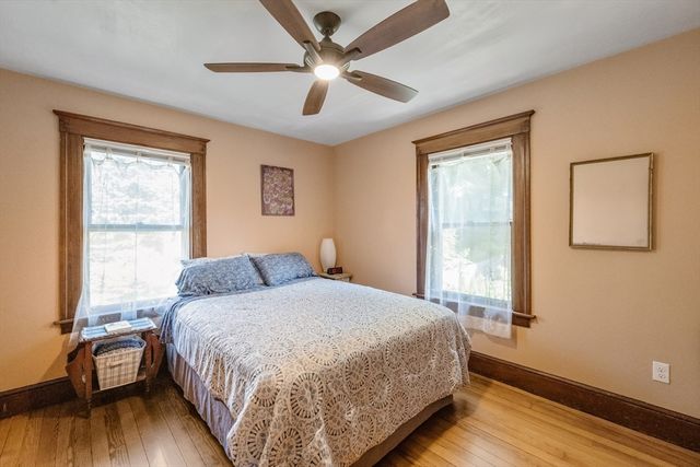 21 Fifth Avenue, Northampton, MA 01060