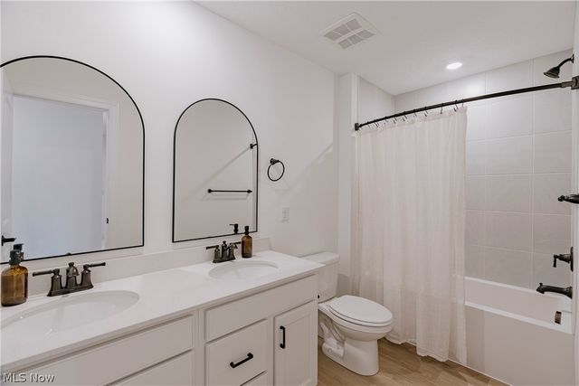 7796 Clydesdale Drive, Mentor, OH 44060