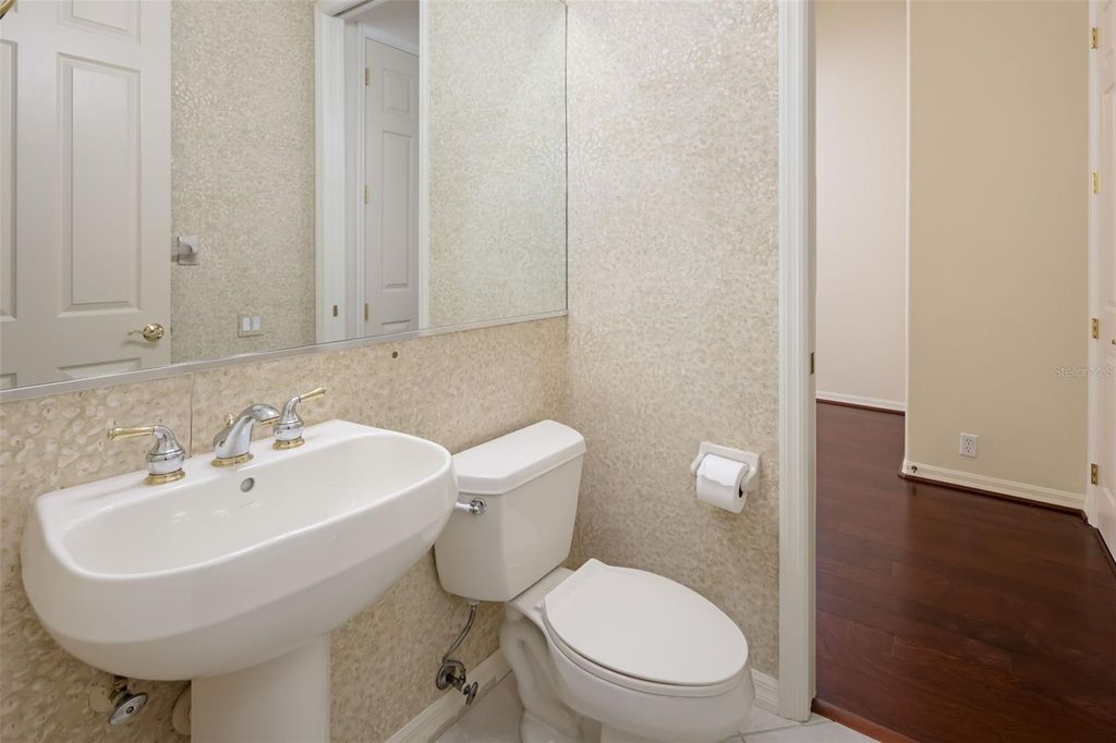 Image 22 of property listing at 4770 MAINSAIL DRIVE, Bradenton, FL 34208