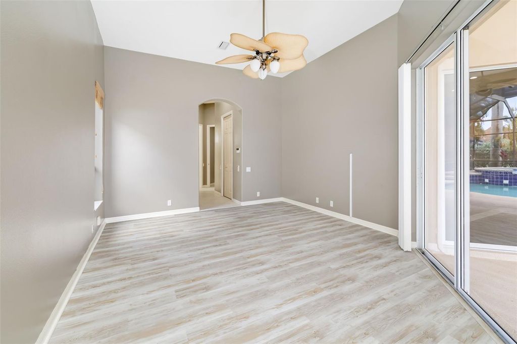 Image 32 of property listing at 4770 MAINSAIL DRIVE, Bradenton, FL 34208