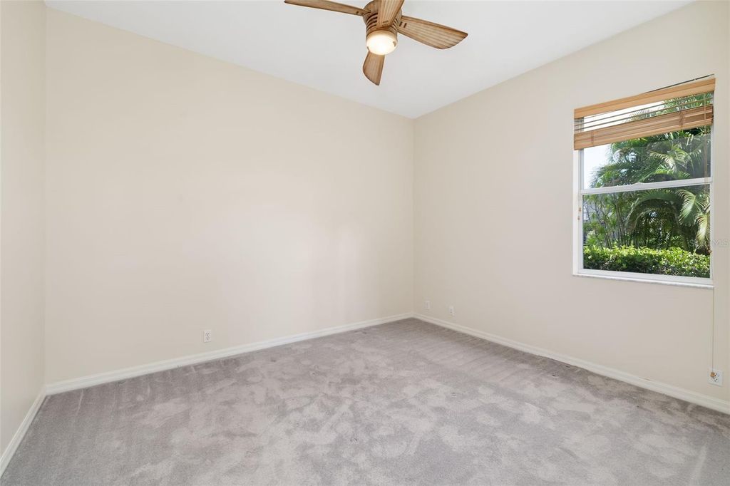 Image 39 of property listing at 4770 MAINSAIL DRIVE, Bradenton, FL 34208