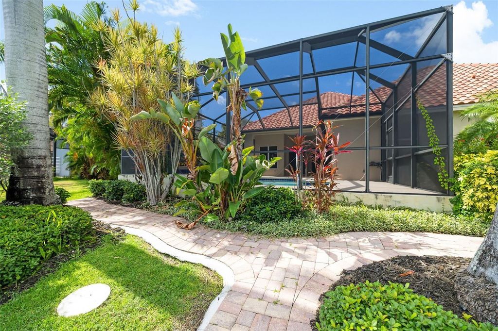 Image 42 of property listing at 4770 MAINSAIL DRIVE, Bradenton, FL 34208