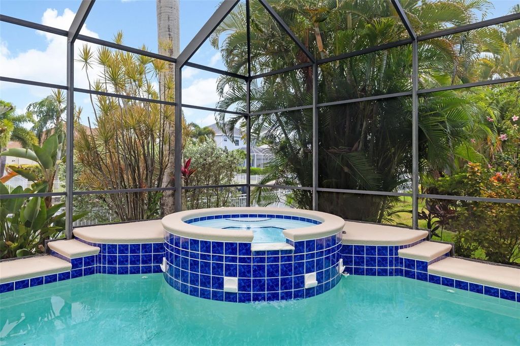 Image 6 of property listing at 4770 MAINSAIL DRIVE, Bradenton, FL 34208