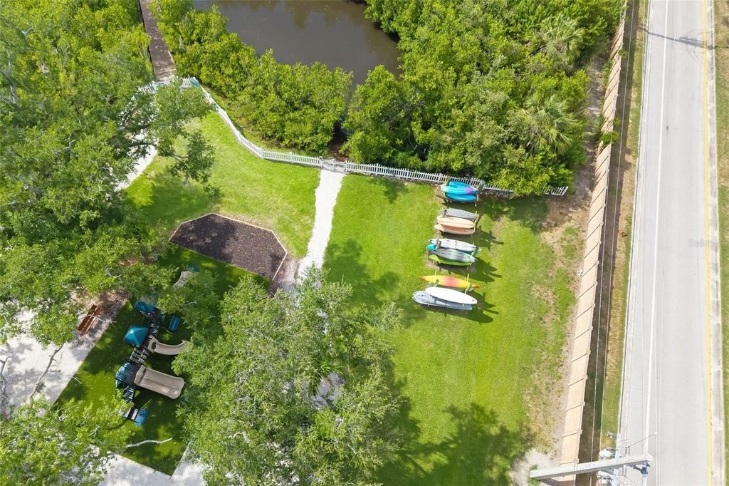 Image 58 of property listing at 4770 MAINSAIL DRIVE, Bradenton, FL 34208