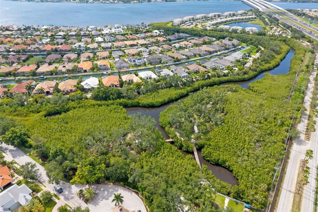 Image 61 of property listing at 4770 MAINSAIL DRIVE, Bradenton, FL 34208