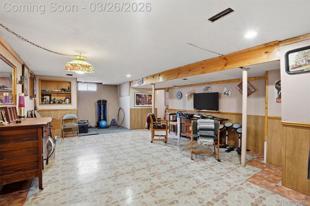 5371 Tuliptree Court, Flint Charter Township, MI 48532
