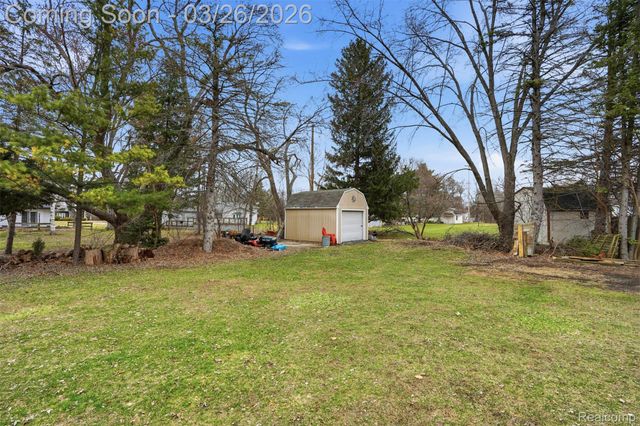 5371 Tuliptree Court, Flint Charter Township, MI 48532