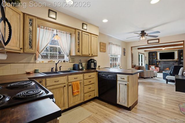 5371 Tuliptree Court, Flint Charter Township, MI 48532