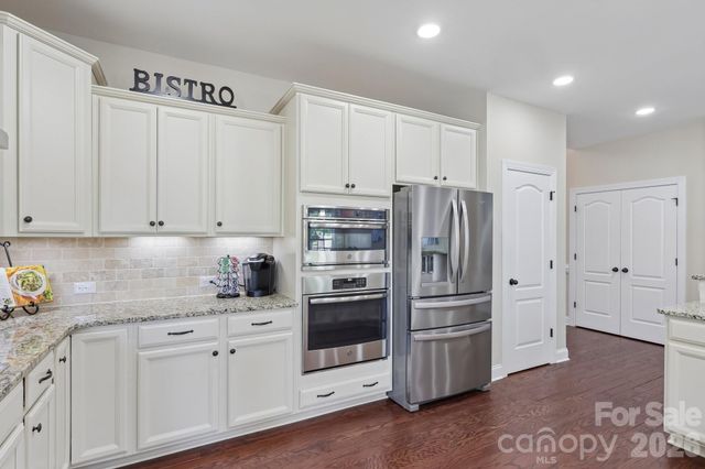 4094 Henshaw Road, Waxhaw, NC 28173