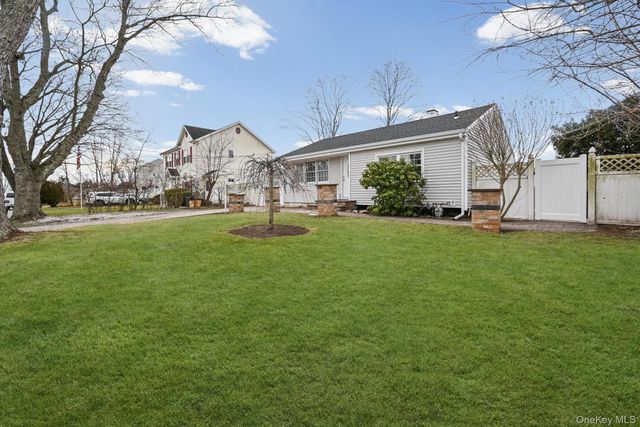 186 Westwood Drive, Brentwood, NY 11717