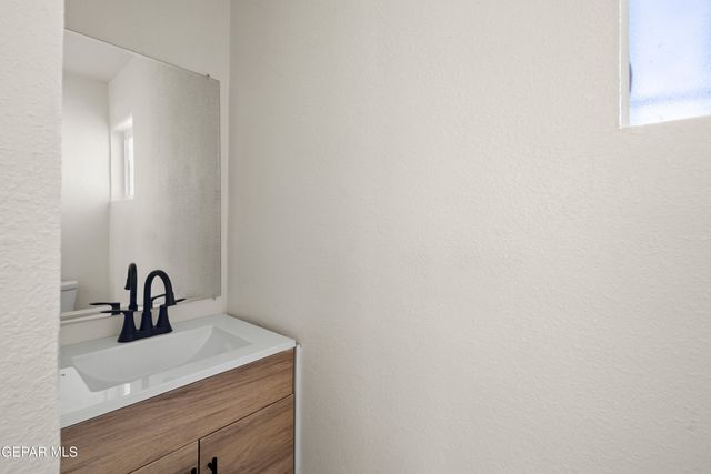 1511 N Virginia Street, El Paso, TX 79902