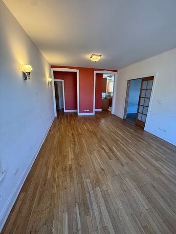 2145 W Lunt Avenue 3, Chicago, IL 60645
