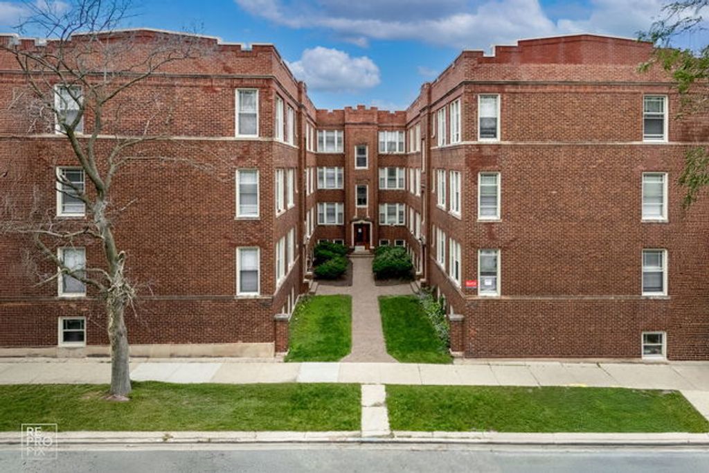 2145 W Lunt Avenue 3, Chicago, IL 60645