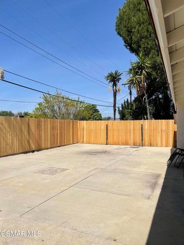 5901 Hanna Avenue, Woodland Hills, CA 91367