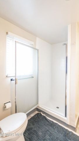 5901 Hanna Avenue, Woodland Hills, CA 91367