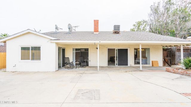 5901 Hanna Avenue, Woodland Hills, CA 91367