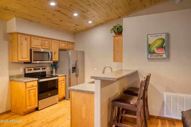 4840 W COTTAGE Loop, Show Low, AZ 85901