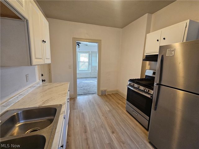 3430 Beechwood Avenue, Cleveland Heights, OH 44118