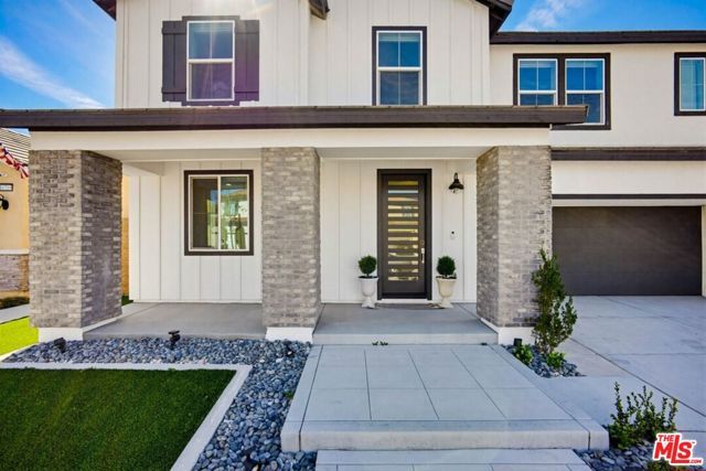 16763 Mistletoe Lane, Fontana, CA 92336