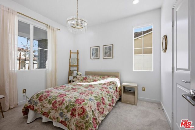 16763 Mistletoe Lane, Fontana, CA 92336
