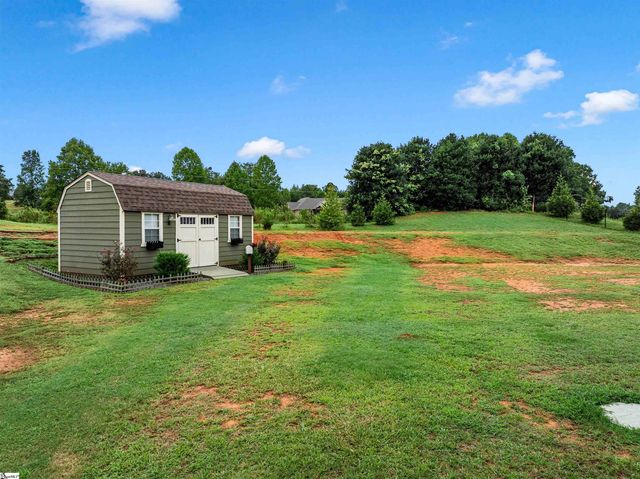 615 Mica Lane, Chesnee, SC 29323