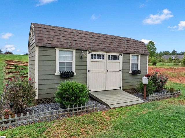 615 Mica Lane, Chesnee, SC 29323