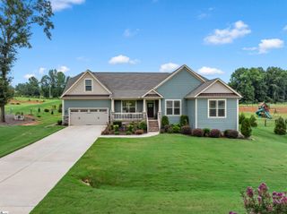 615 Mica Lane, Chesnee, SC 29323