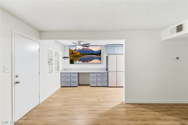 208 Orland Street 10, Las Vegas, NV 89107