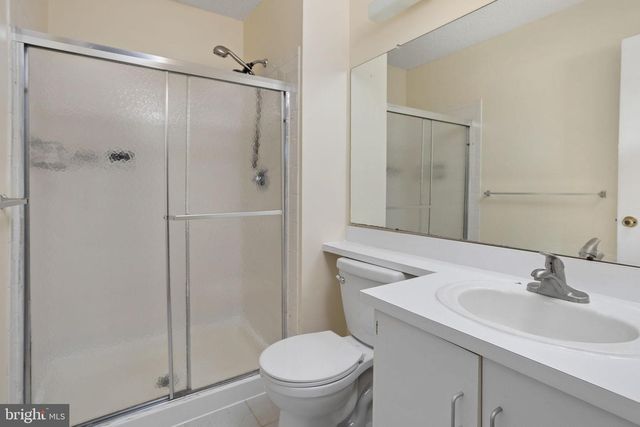 51 DREWES, Lawrence, NJ 08648