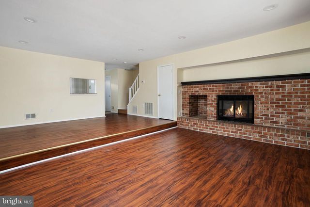 51 DREWES, Lawrence, NJ 08648