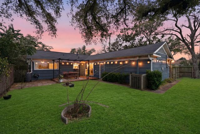 7962 Cedel Drive, Houston, TX 77055