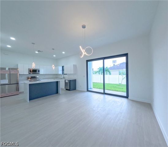 2226 NW 1st TER, Cape Coral, FL 33993