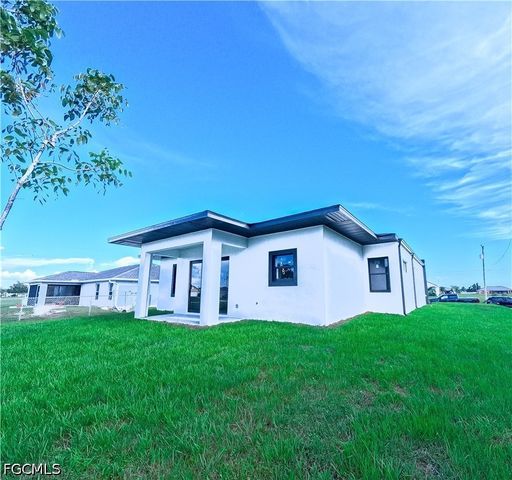 2226 NW 1st TER, Cape Coral, FL 33993