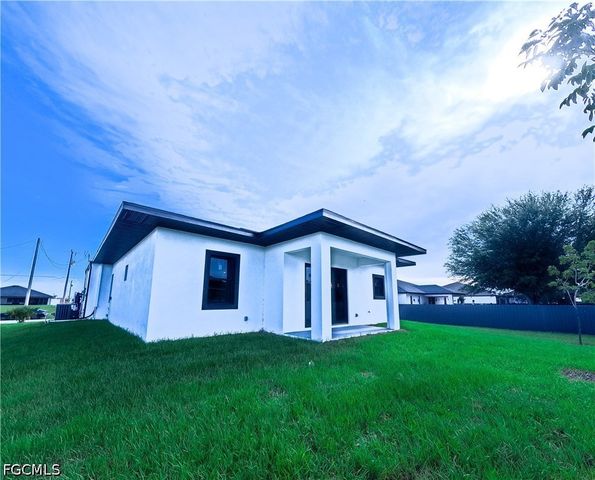 2226 NW 1st TER, Cape Coral, FL 33993