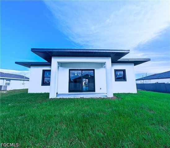 2226 NW 1st TER, Cape Coral, FL 33993