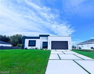 2226 NW 1st TER, Cape Coral, FL 33993