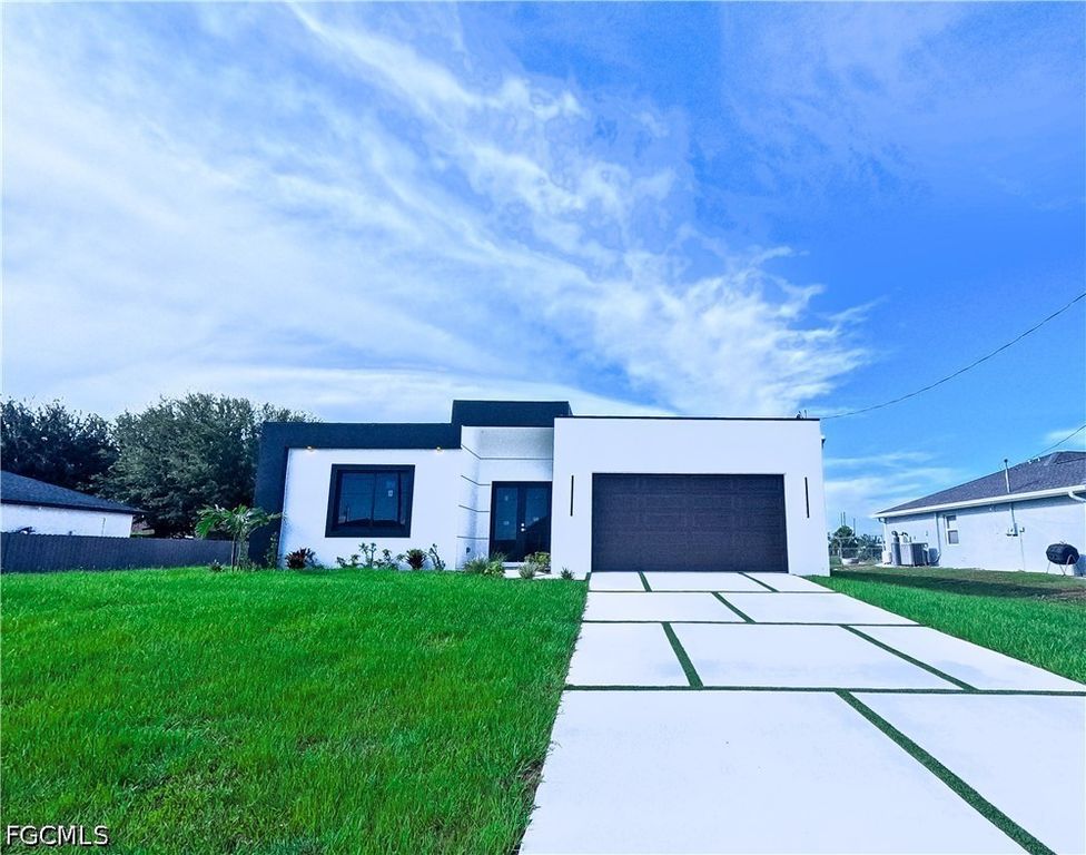 2226 NW 1st TER, Cape Coral, FL 33993