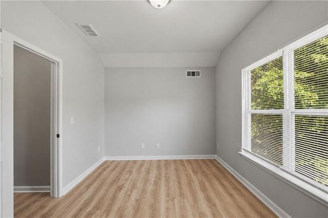379 Yonkers Avenue NW, Atlanta, GA 30314